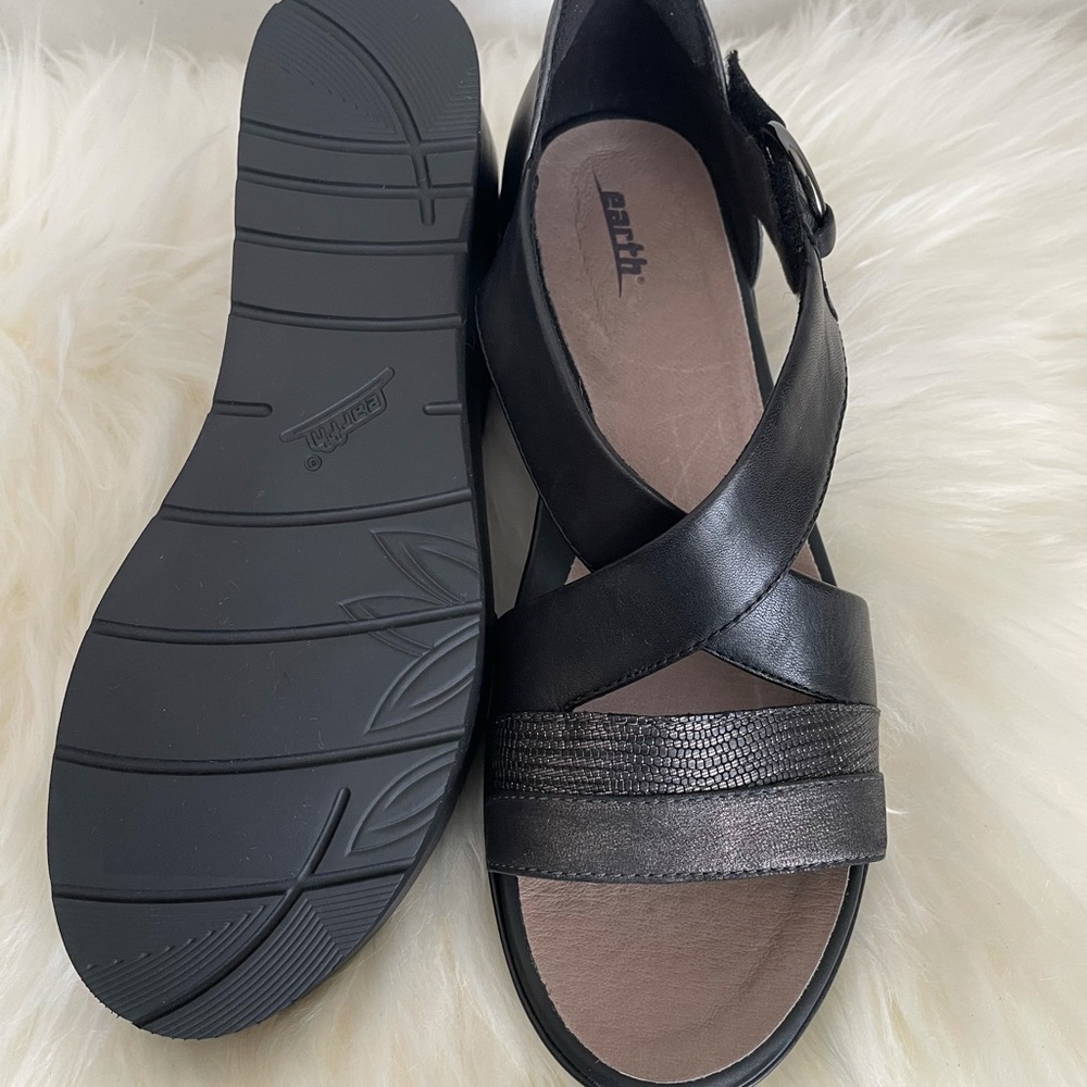 Women’s platform sandals